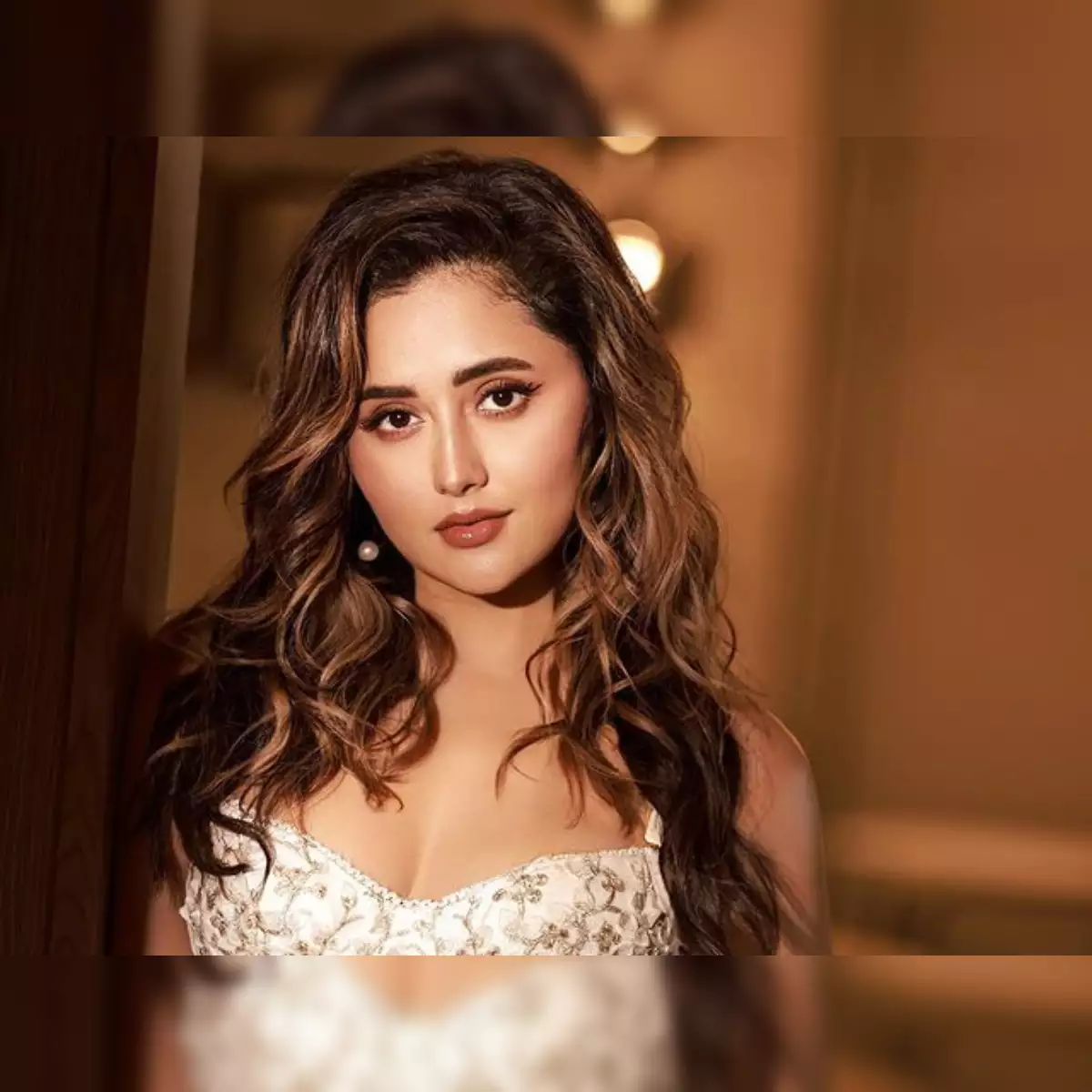 Book Bollywood celebrities for events